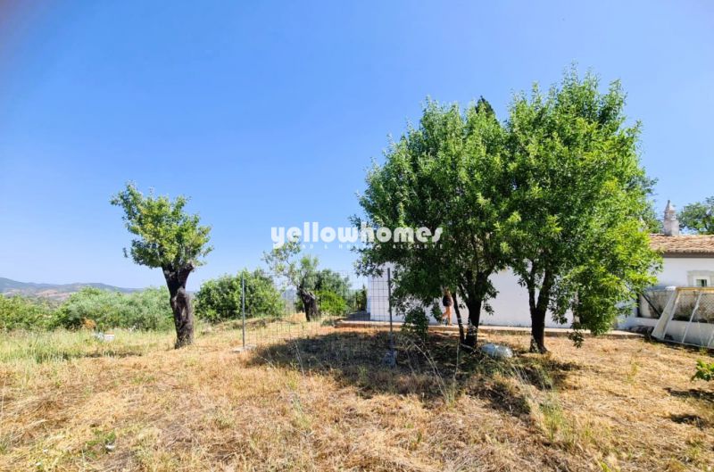 Casa rural com vistas panorâmicas e potencial de expansão perto de Loulé